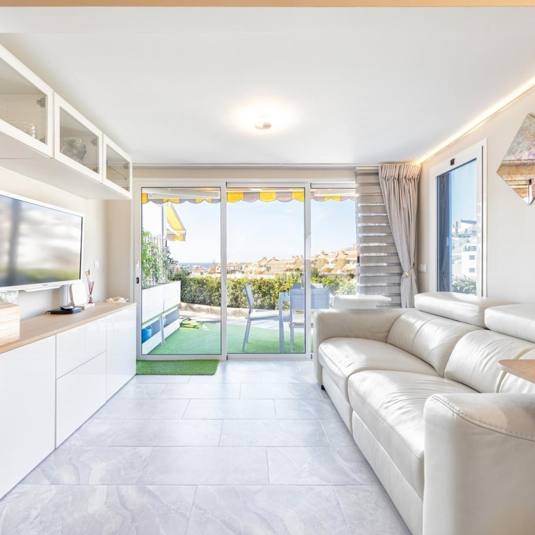 Precioso bungalow en Arguineguín con piscina comunitaria
