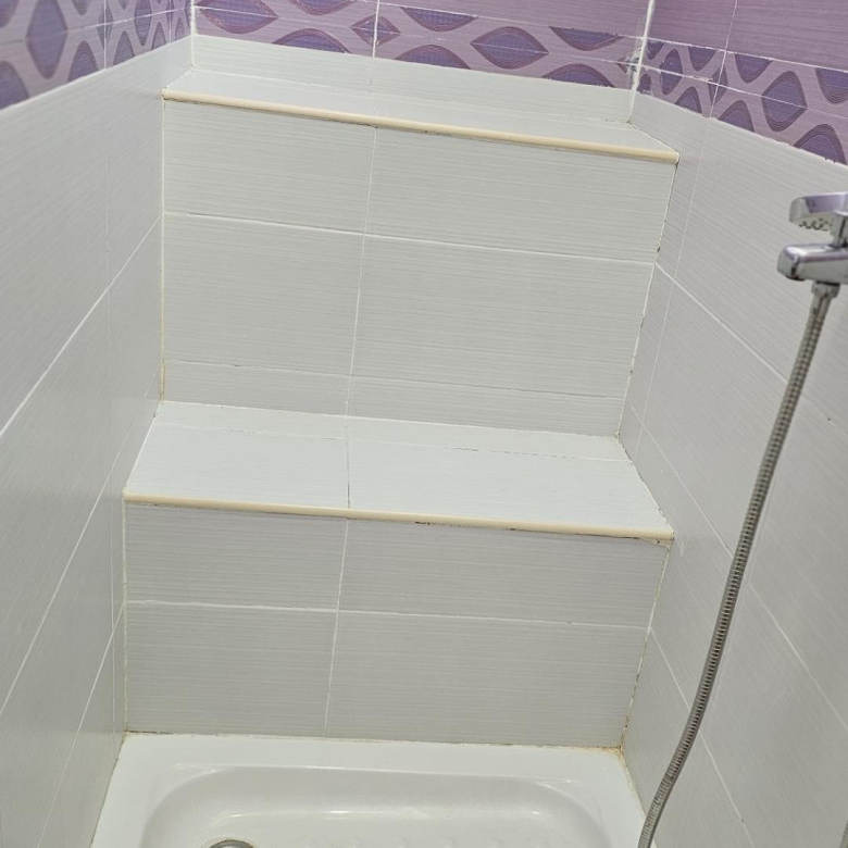 excelente casa terrera en venta con 5 apartamentos independientes en Sardina del Sur