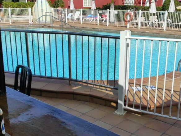 Local con Terraza de 73 m² y Bar junto a Piscina en Verdemar, Maspalomas