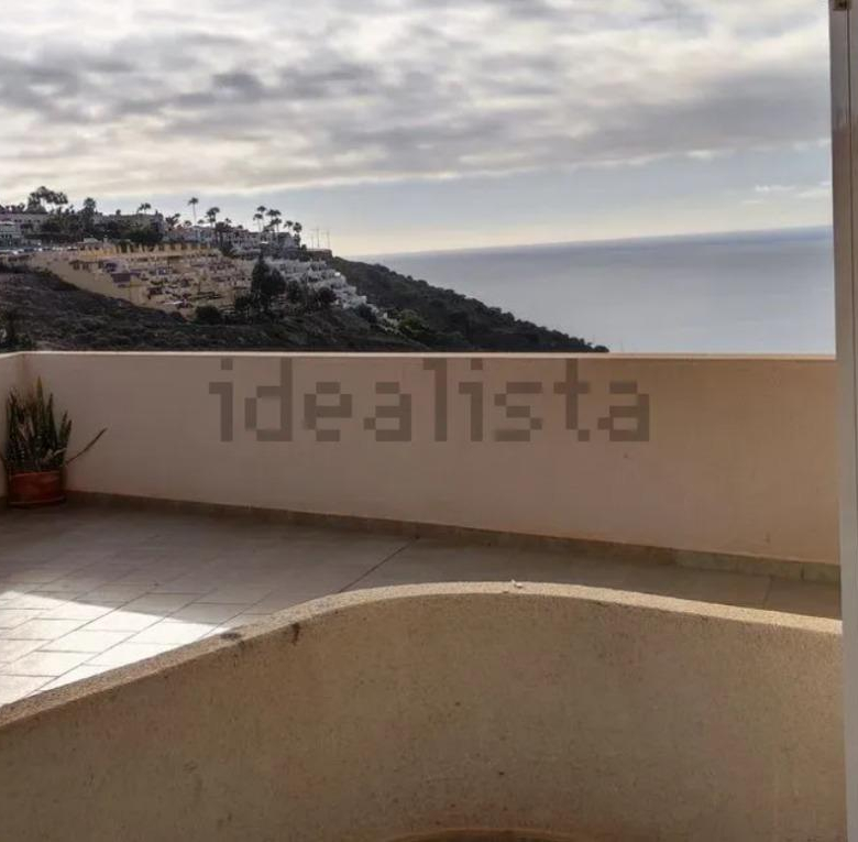 Versatile 2-Bedroom Property in Puerto Rico