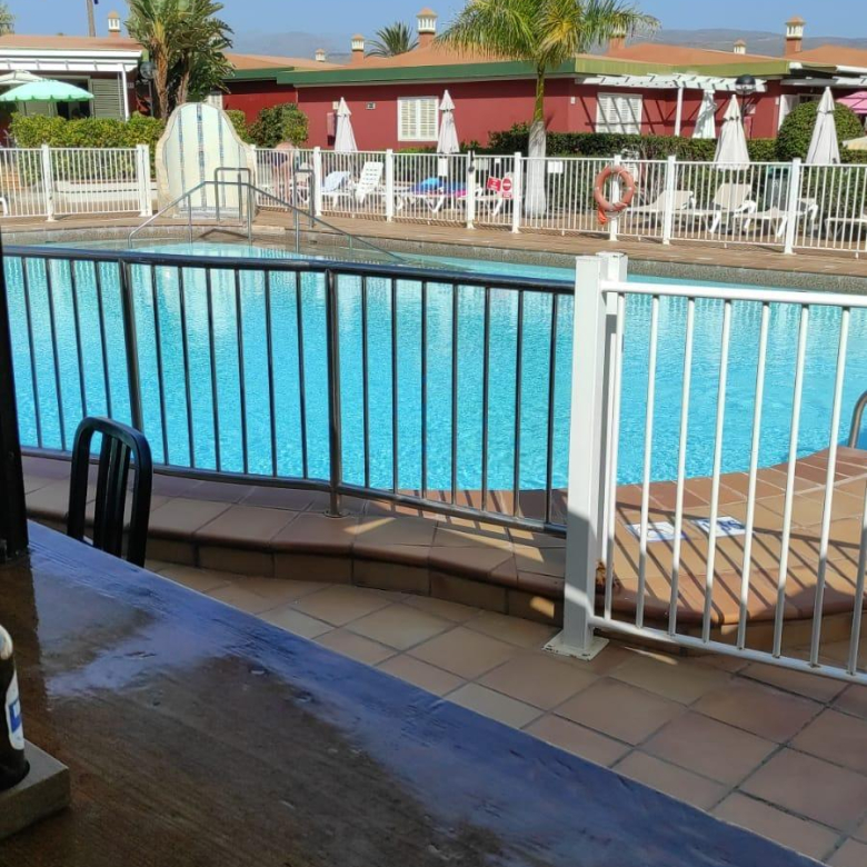 Local con Terraza de 73 m² y Bar junto a Piscina en Verdemar, Maspalomas