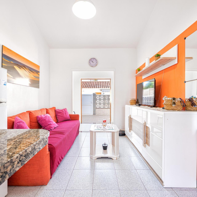 Bungalow de 1 Dormitorio con Doble Terraza en zona premium de Playa del Inglés