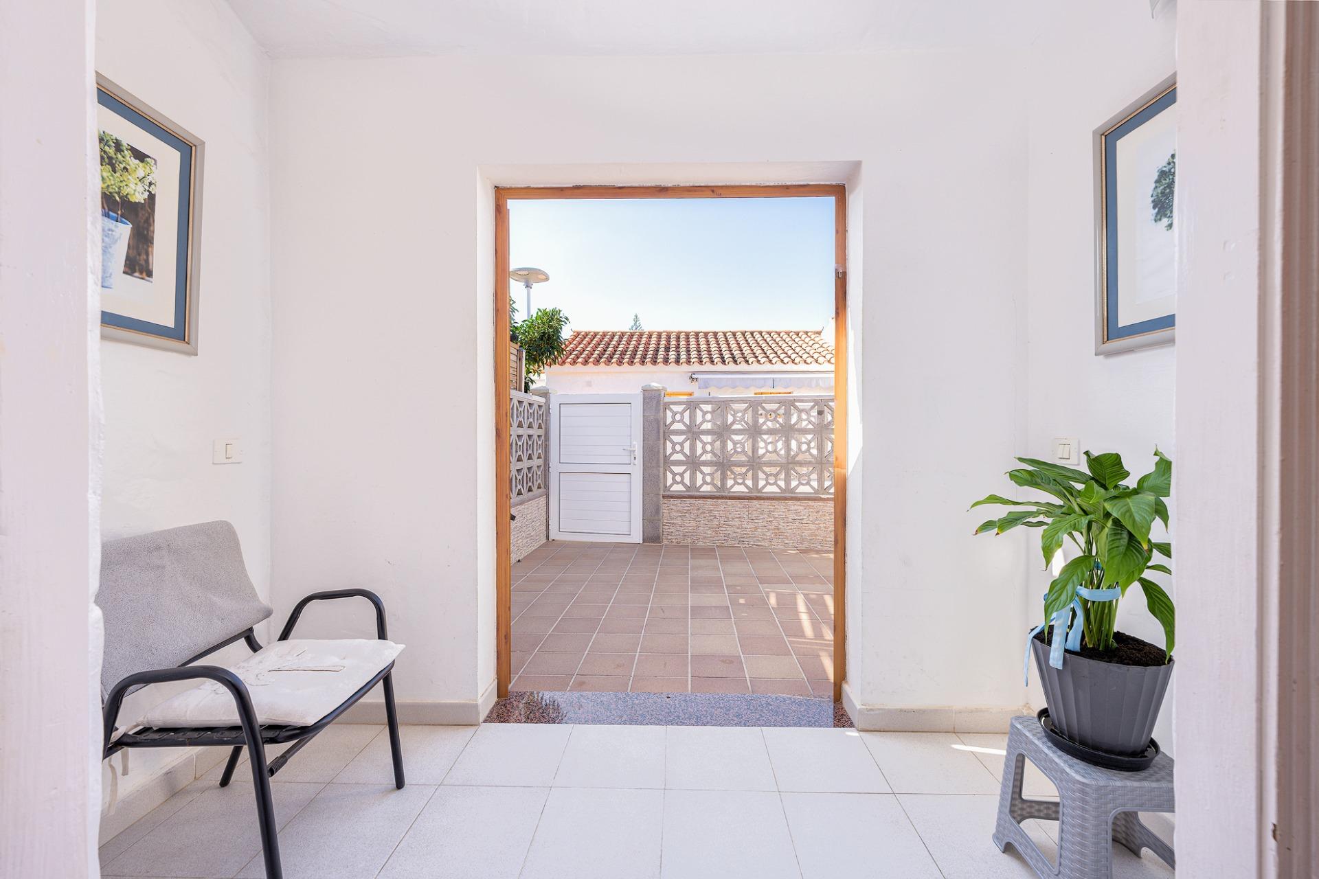 Bungalow de 1 Dormitorio con Doble Terraza en zona premium de Playa del Inglés
