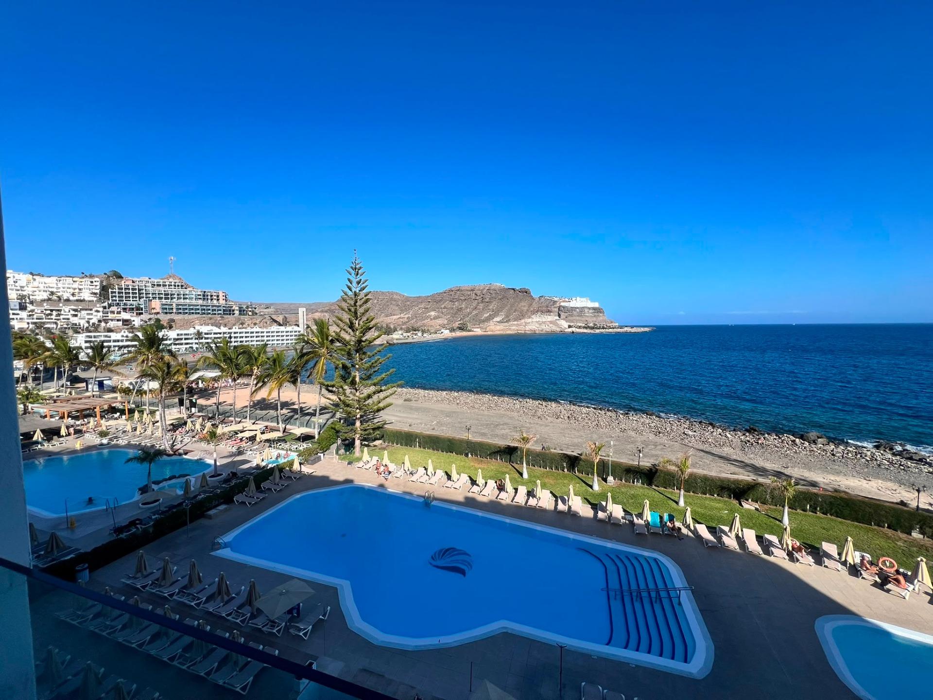 APARTAMENTO CON VISTAS AL MAR Y PISCINA CLIMATIZADA!!! Suministros incluidos en el precio!!!!