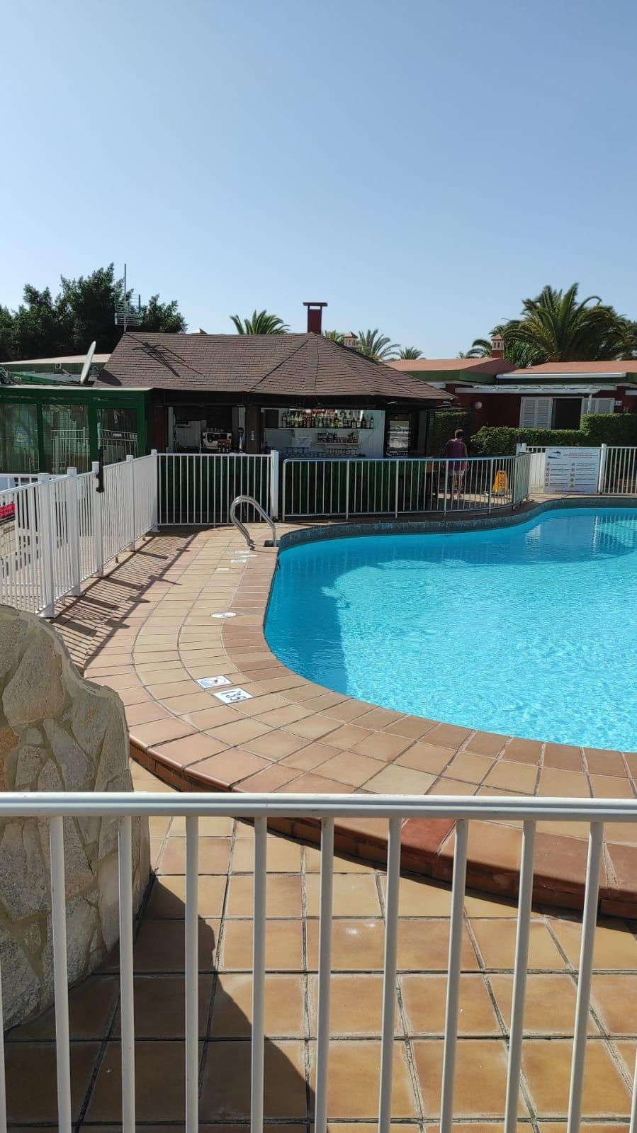 Local con Terraza de 73 m² y Bar junto a Piscina en Verdemar, Maspalomas