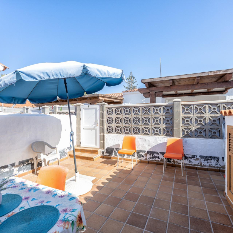 Bungalow de 1 Dormitorio con Doble Terraza en zona premium de Playa del Inglés
