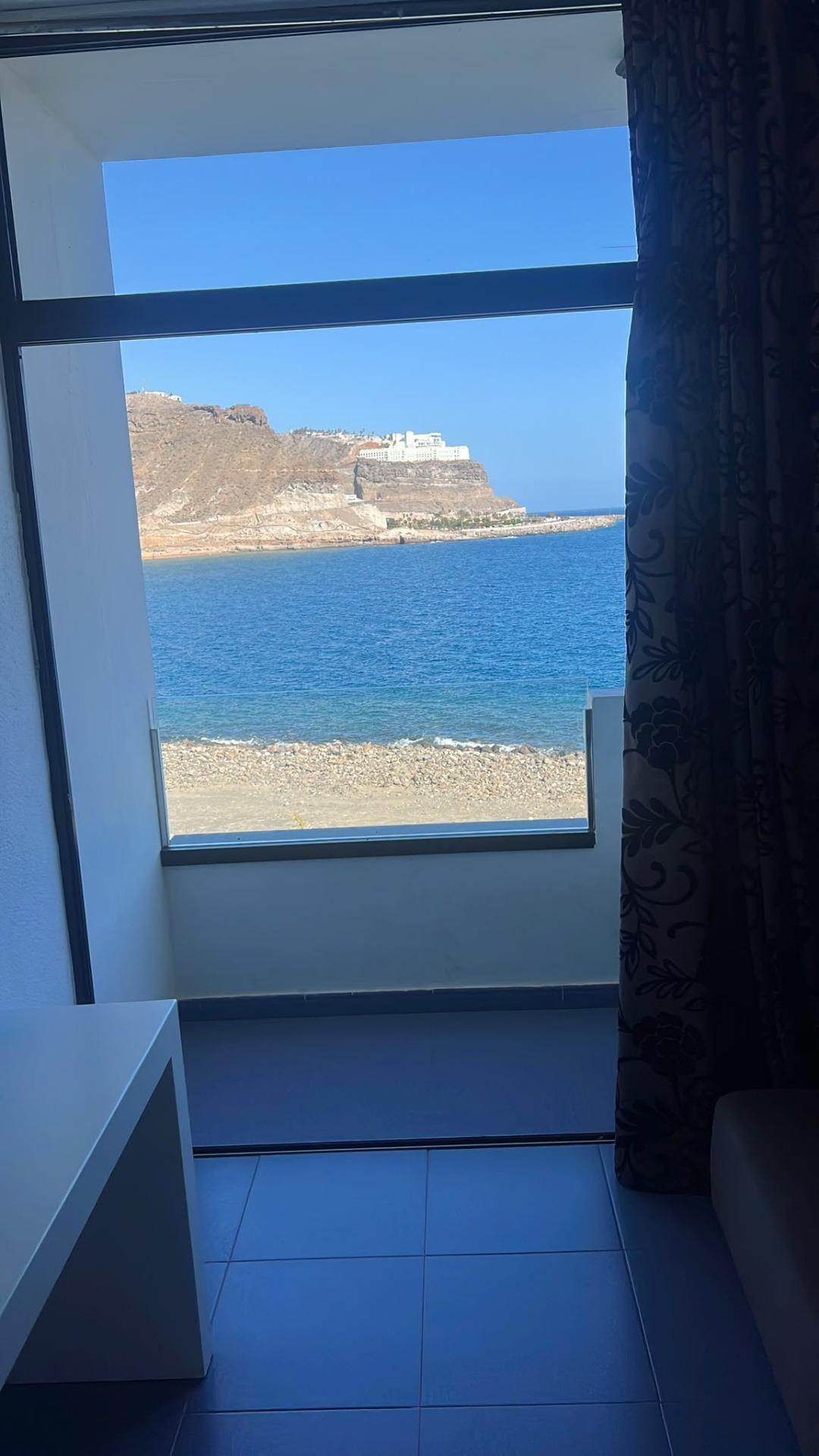 APARTAMENTO CON VISTAS AL MAR Y PISCINA CLIMATIZADA!!! Suministros incluidos en el precio!!!!