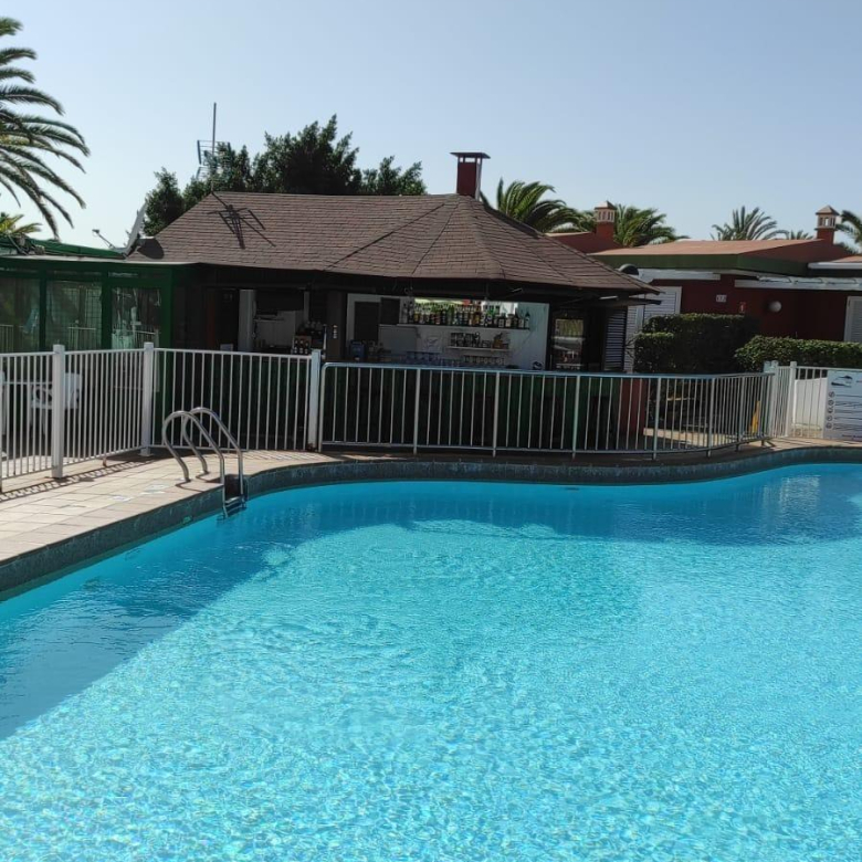 Local con Terraza de 73 m² y Bar junto a Piscina en Verdemar, Maspalomas