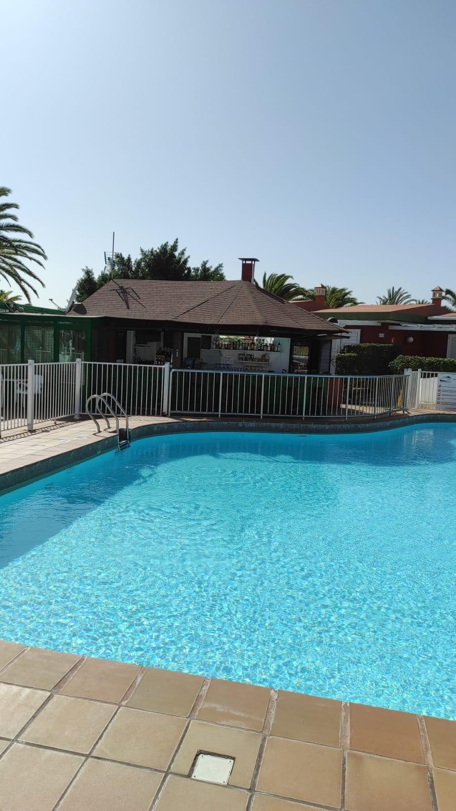 Local con Terraza de 73 m² y Bar junto a Piscina en Verdemar, Maspalomas