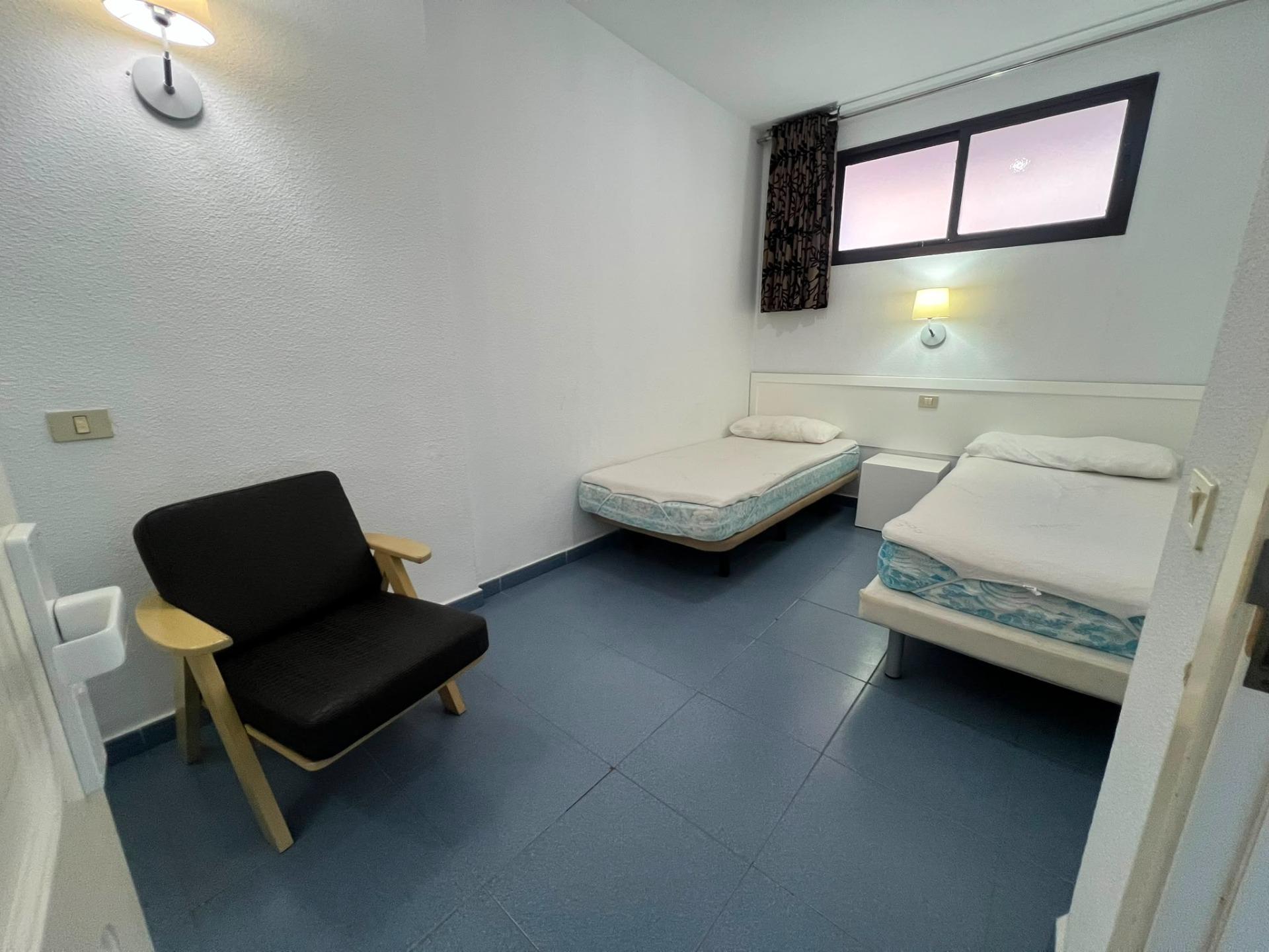 APARTAMENTO CON VISTAS AL MAR Y PISCINA CLIMATIZADA!!! Suministros incluidos en el precio!!!!