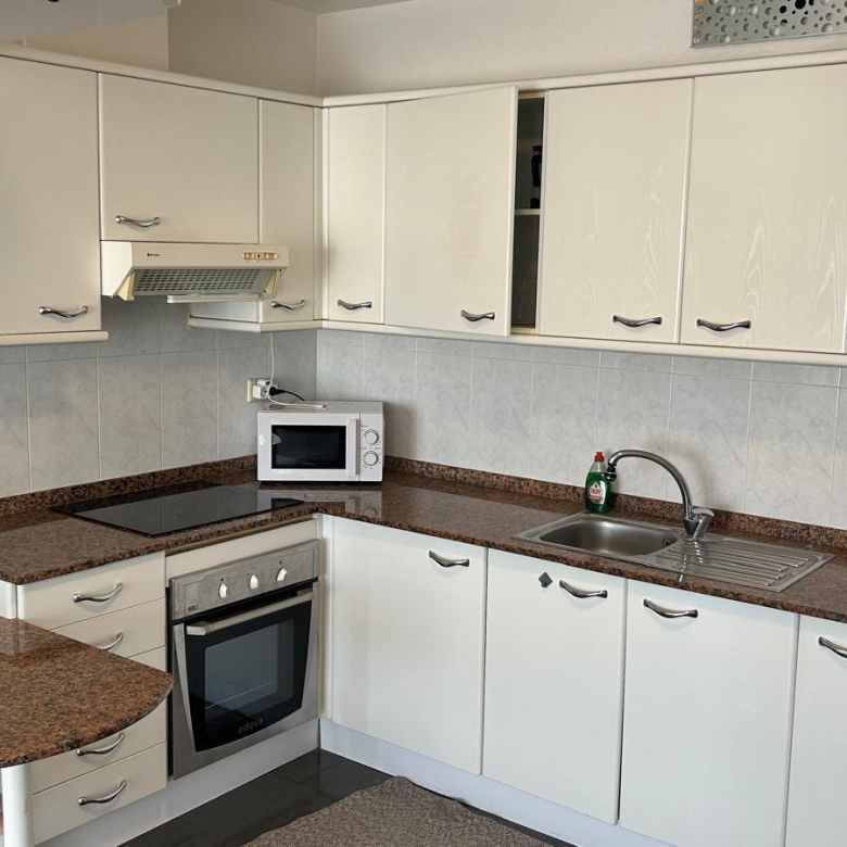 Versatile 2-Bedroom Property in Puerto Rico