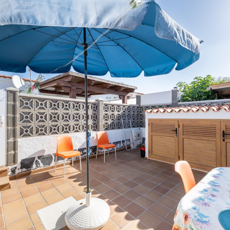 Bungalow de 1 Dormitorio con Doble Terraza en zona premium de Playa del Inglés