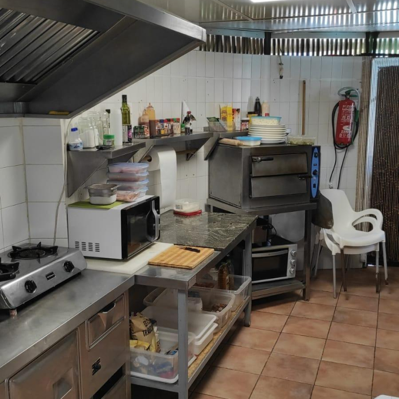 Local con Terraza de 73 m² y Bar junto a Piscina en Verdemar, Maspalomas