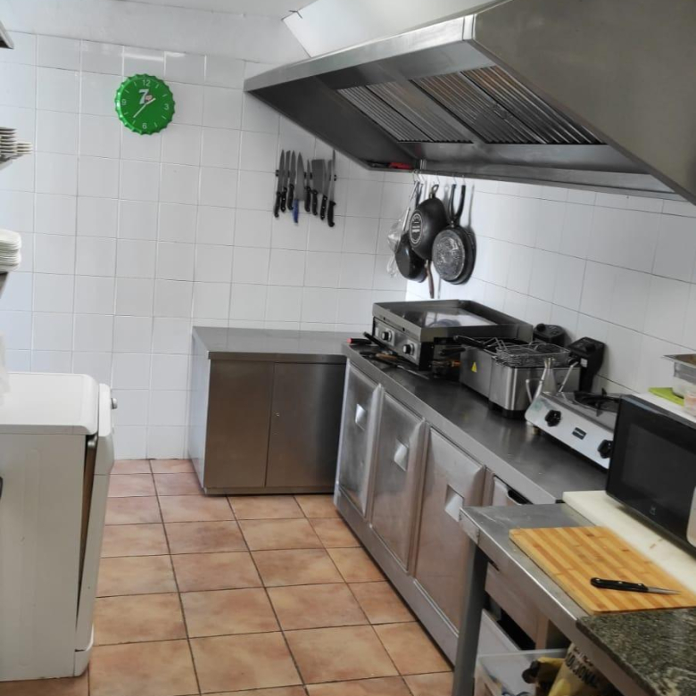 Local con Terraza de 73 m² y Bar junto a Piscina en Verdemar, Maspalomas