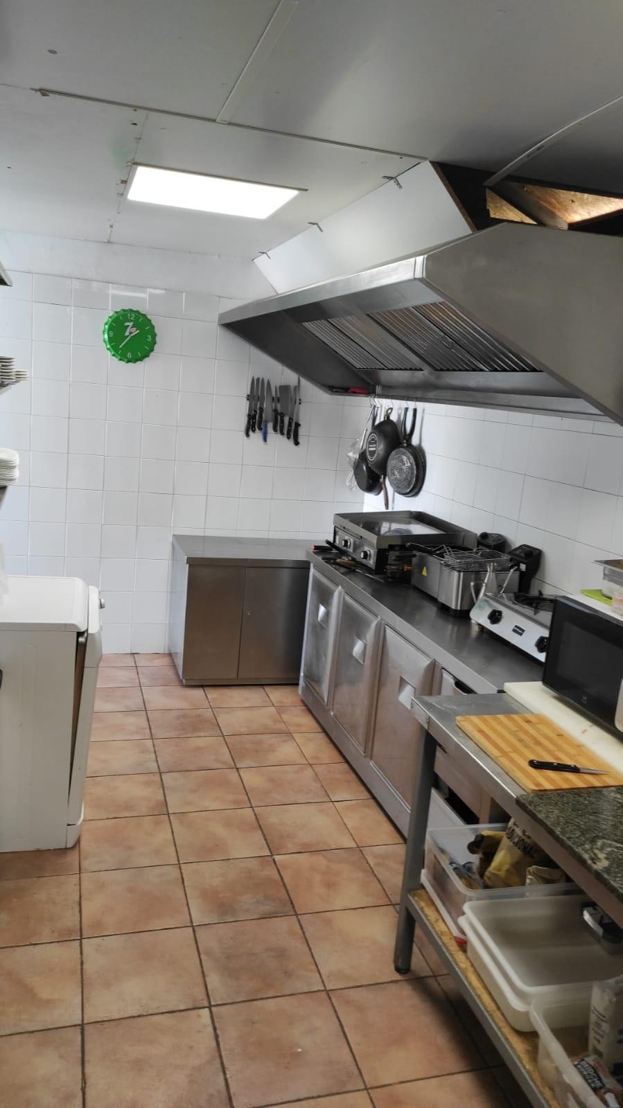 Local con Terraza de 73 m² y Bar junto a Piscina en Verdemar, Maspalomas
