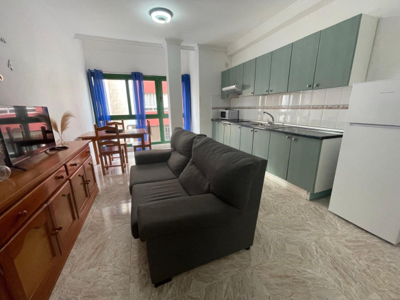 Se alquila acogedor piso de 1 dormitorio en Arinaga, a pocos minutos de la playa