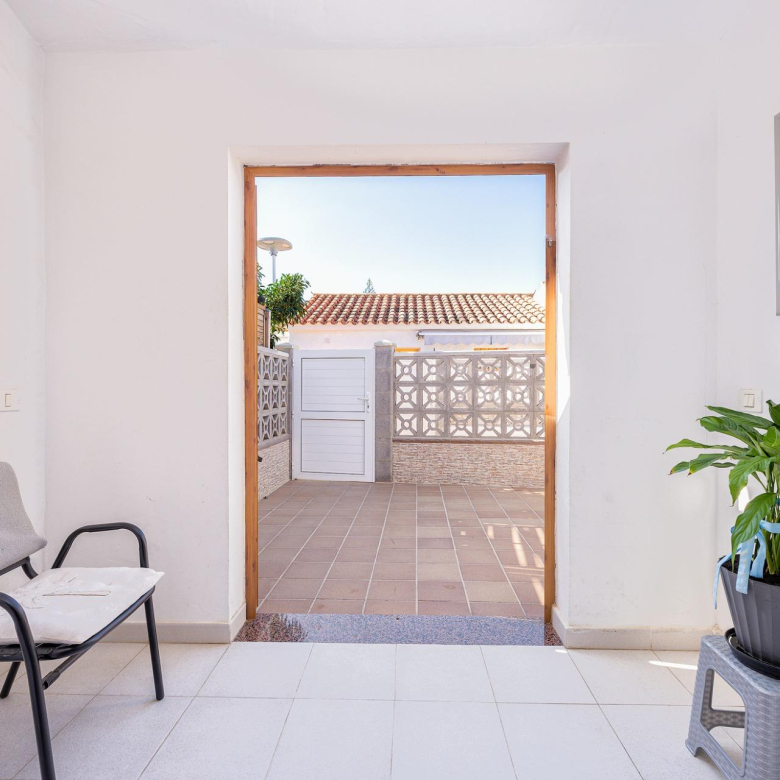 Bungalow de 1 Dormitorio con Doble Terraza en zona premium de Playa del Inglés