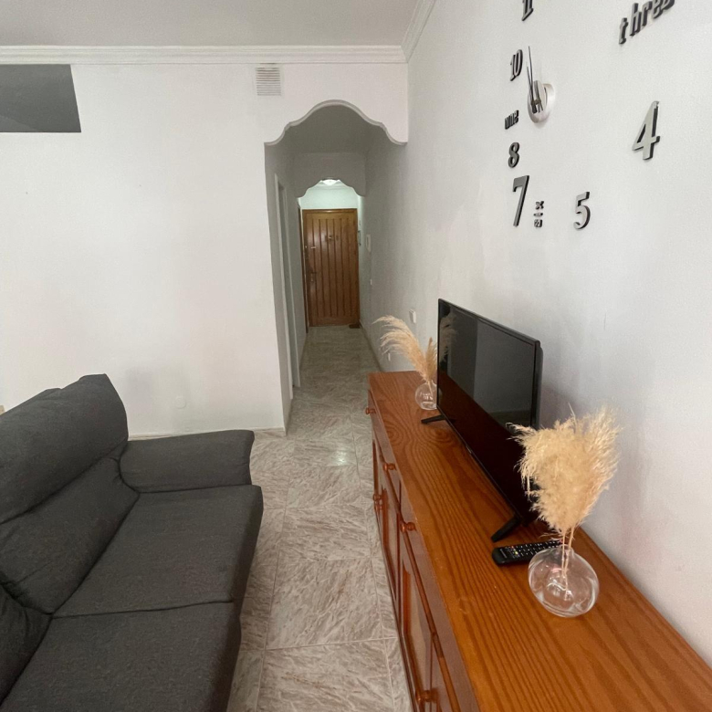 Se alquila acogedor piso de 1 dormitorio en Arinaga, a pocos minutos de la playa
