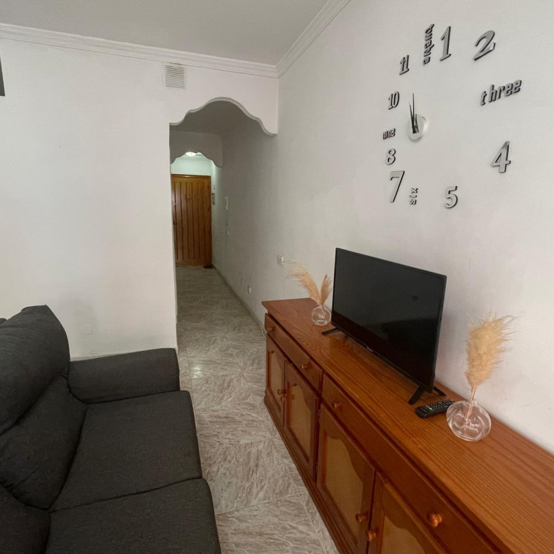 Se alquila acogedor piso de 1 dormitorio en Arinaga, a pocos minutos de la playa