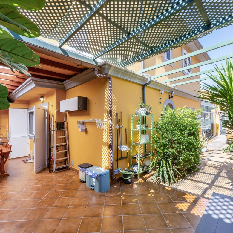 Chalet Pareado de 4 dormitorios en Castillo del Romeral