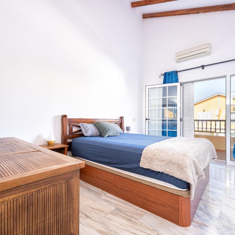 Chalet Pareado de 3 dormitorios en Castillo del Romeral