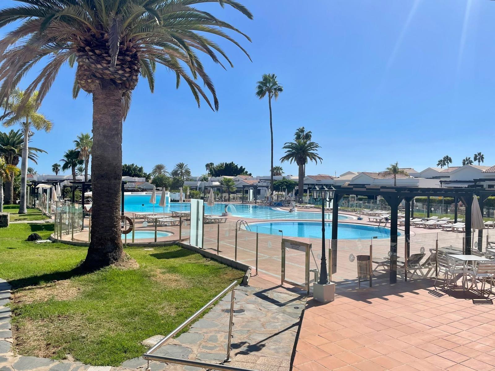 Bungalow con piscina comunitaria en Campo Internacional, Maspalomas