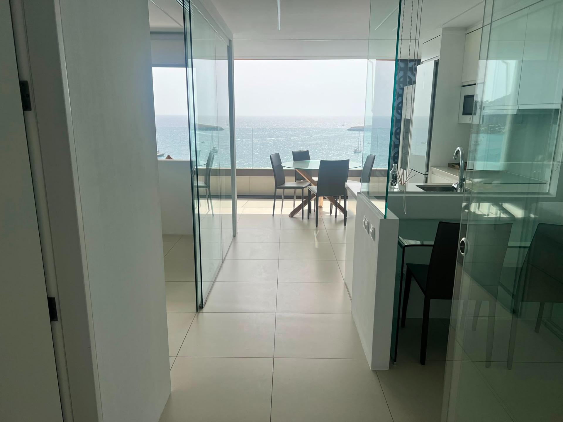 Vistas de ensueño desde tu apartamento de 2 dormitorios en Patalavaca