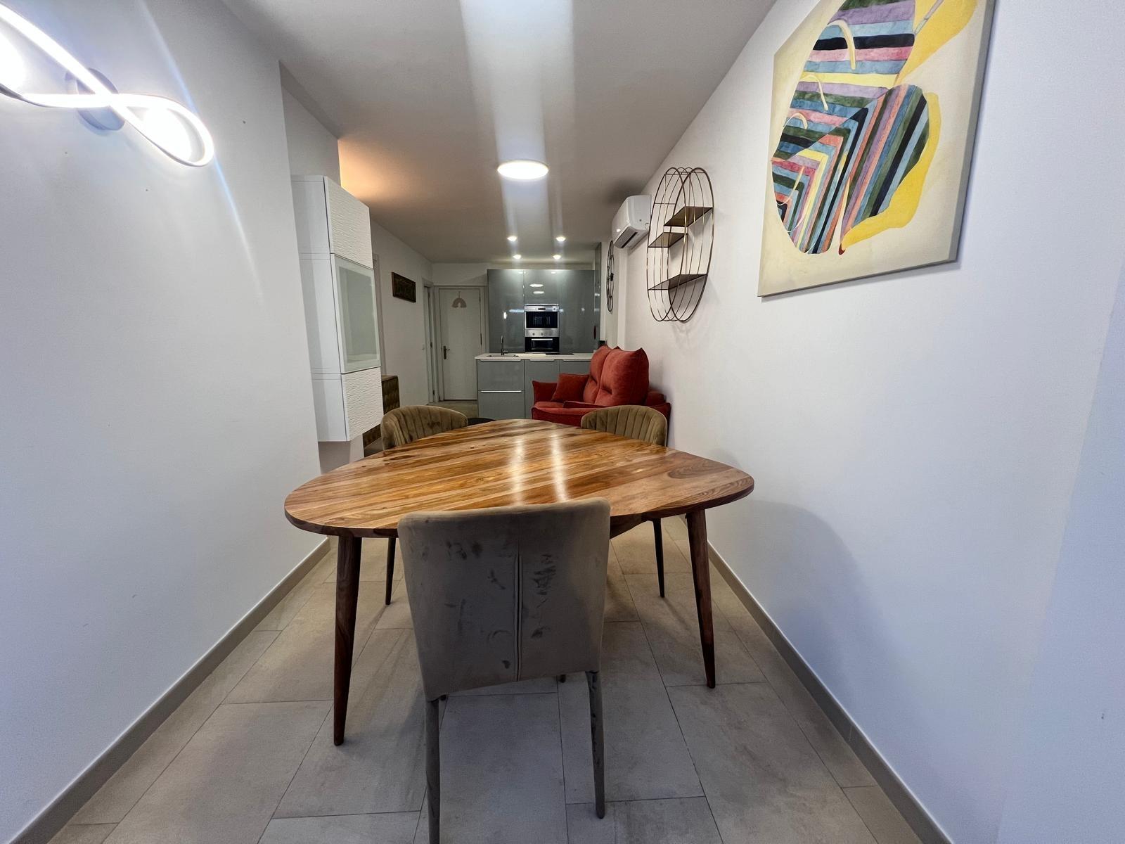 Se vende o se Alquila exclusivo apartamento reformado en Puerto Feliz