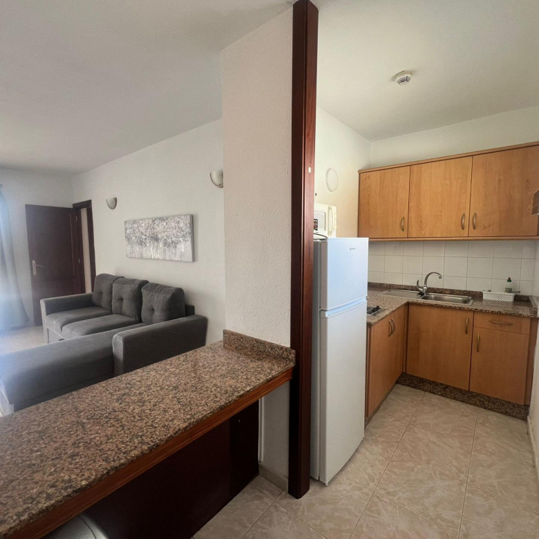 Apartamento con vistas al mar a solo 100 metros de la playa