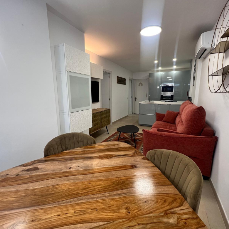 Se vende o se Alquila exclusivo apartamento reformado en Puerto Feliz