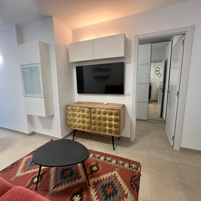 Se vende o se Alquila exclusivo apartamento reformado en Puerto Feliz