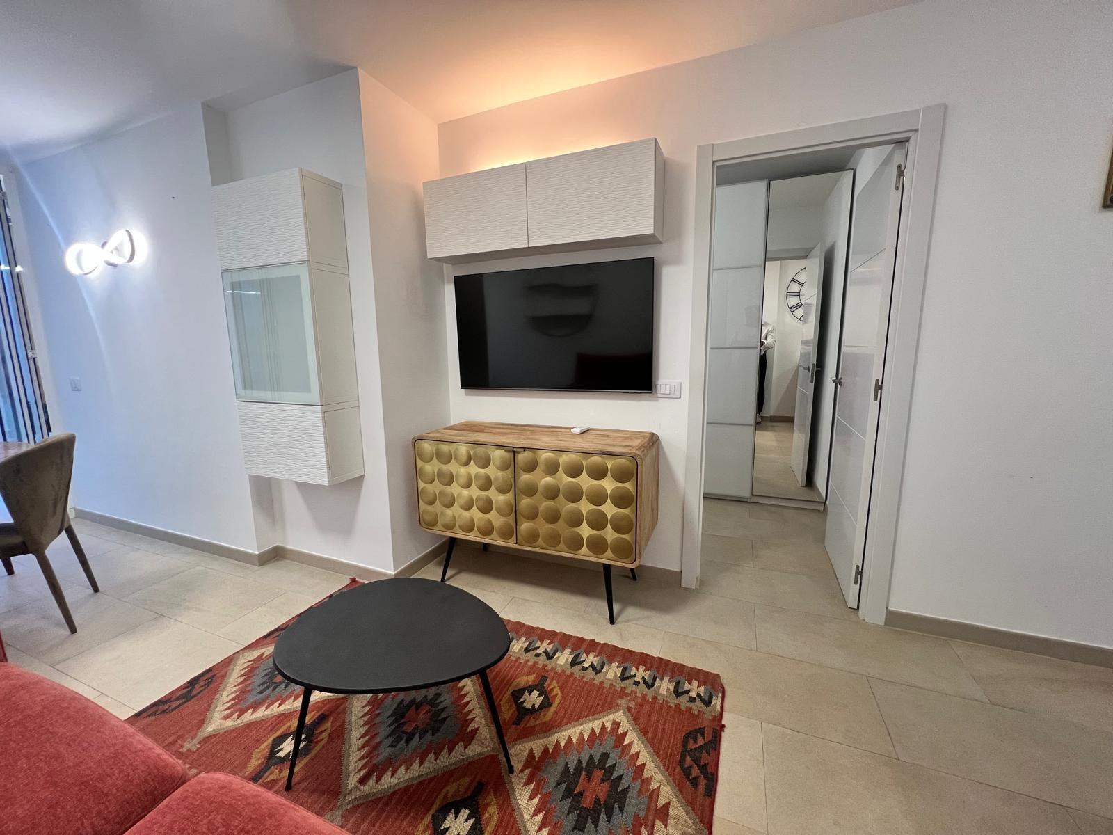 Se vende o se Alquila exclusivo apartamento reformado en Puerto Feliz