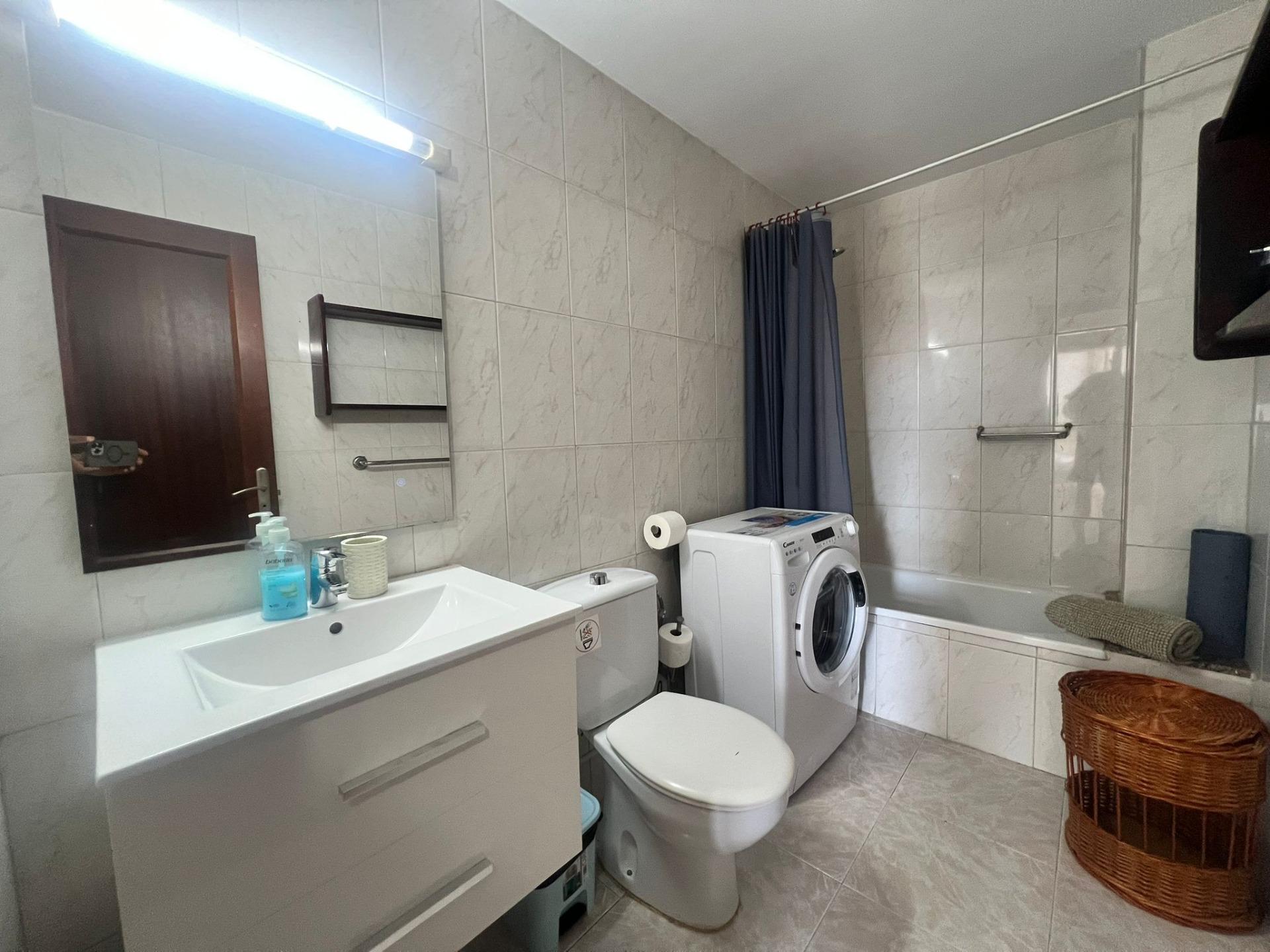 Apartamento con vistas al mar a solo 100 metros de la playa