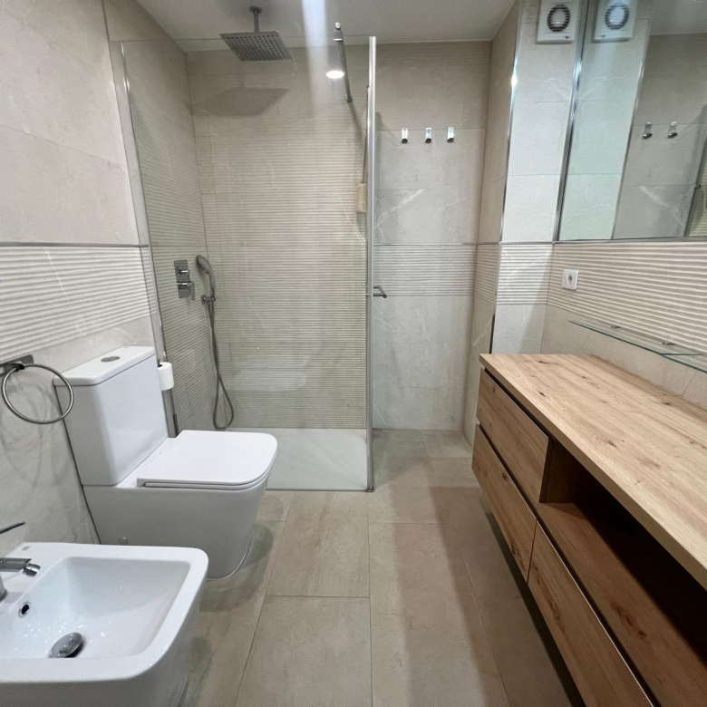 Se vende o se Alquila exclusivo apartamento reformado en Puerto Feliz