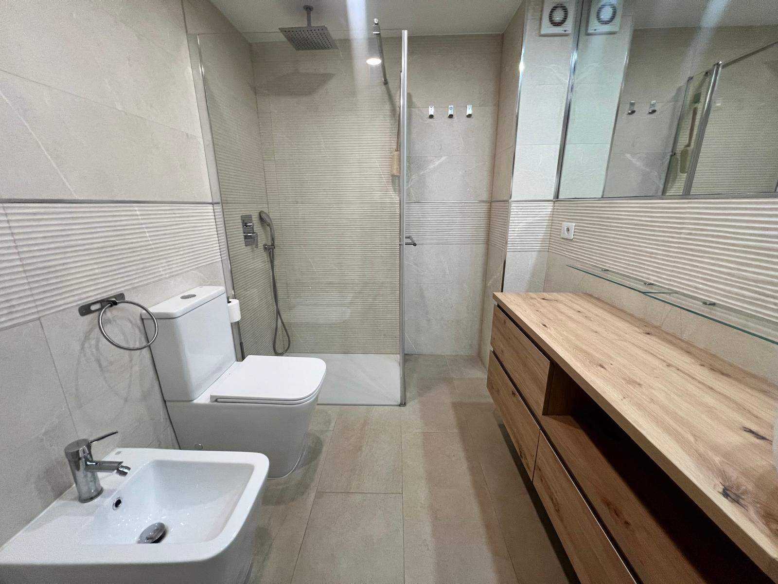 Se vende o se Alquila exclusivo apartamento reformado en Puerto Feliz