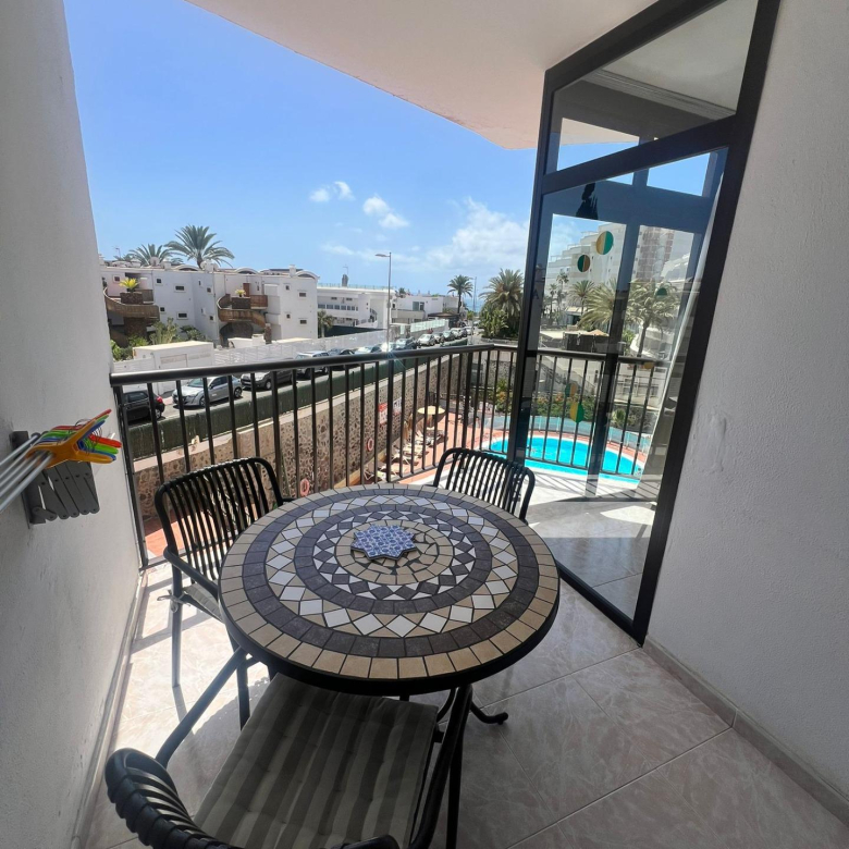 Apartamento con vistas al mar a solo 100 metros de la playa