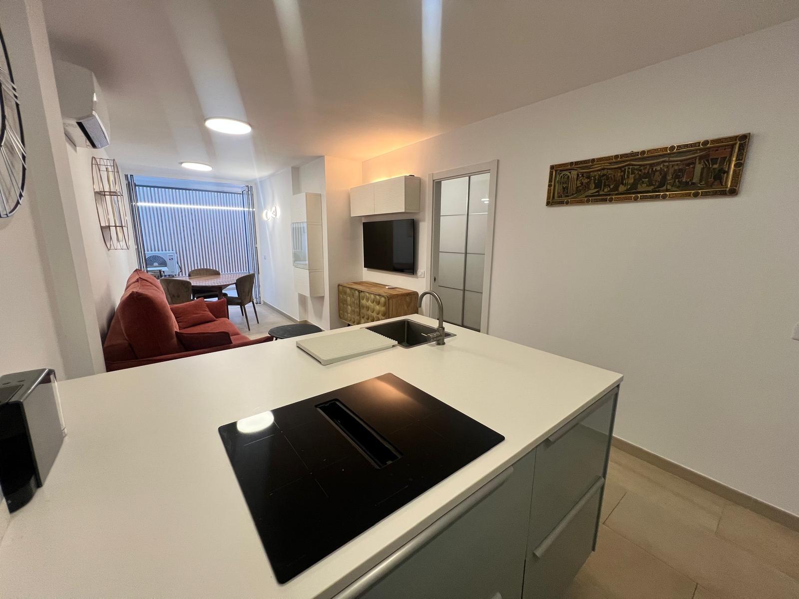 Se vende o se Alquila exclusivo apartamento reformado en Puerto Feliz