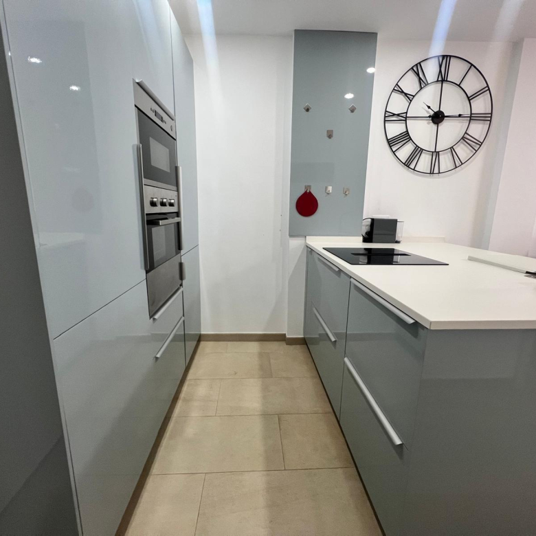 Se vende o se Alquila exclusivo apartamento reformado en Puerto Feliz