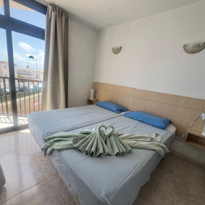 Apartamento con vistas al mar a solo 100 metros de la playa