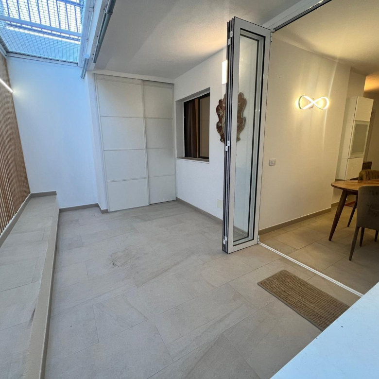 Se vende o se Alquila exclusivo apartamento reformado en Puerto Feliz