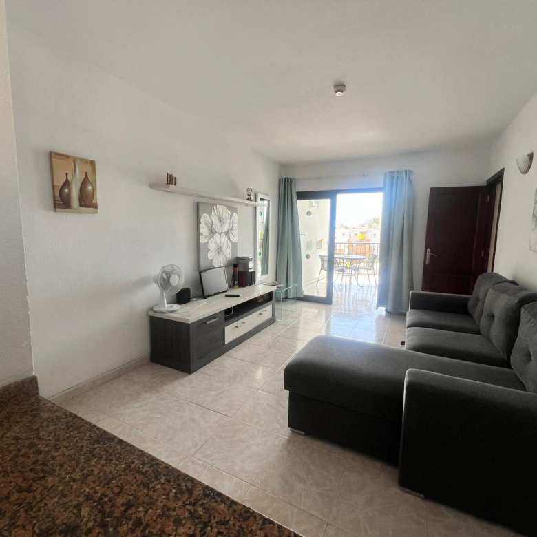 Apartamento con vistas al mar a solo 100 metros de la playa