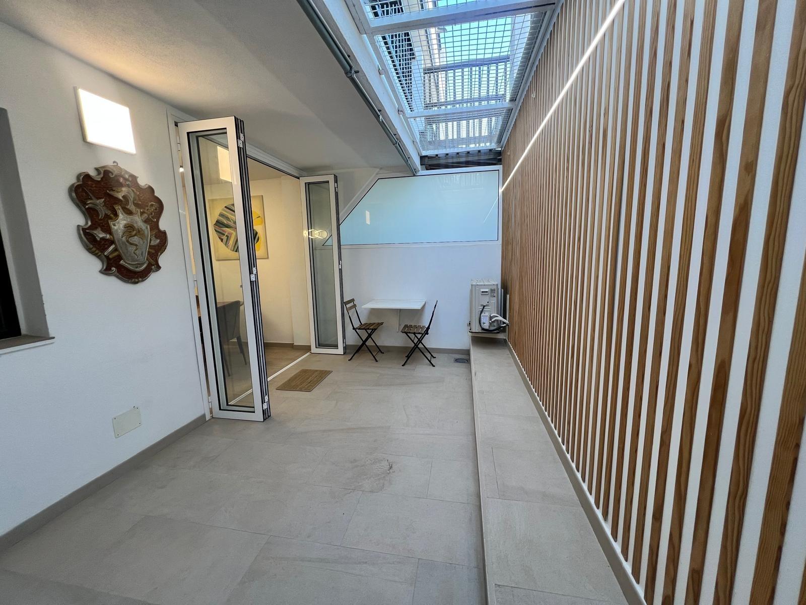 Se vende o se Alquila exclusivo apartamento reformado en Puerto Feliz