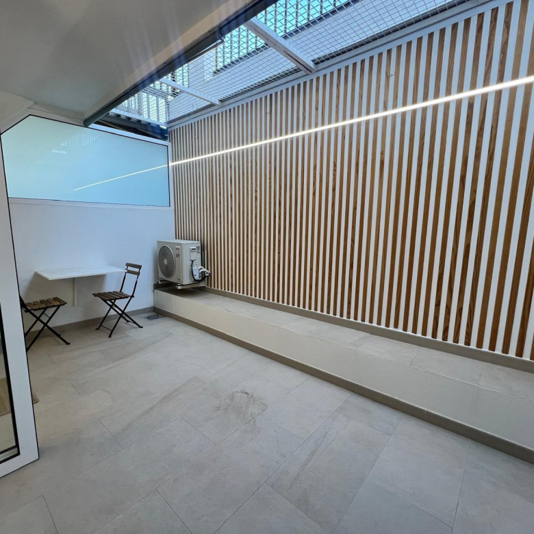 Se vende o se Alquila exclusivo apartamento reformado en Puerto Feliz