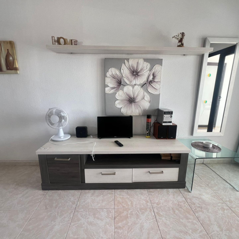 Apartamento con vistas al mar a solo 100 metros de la playa