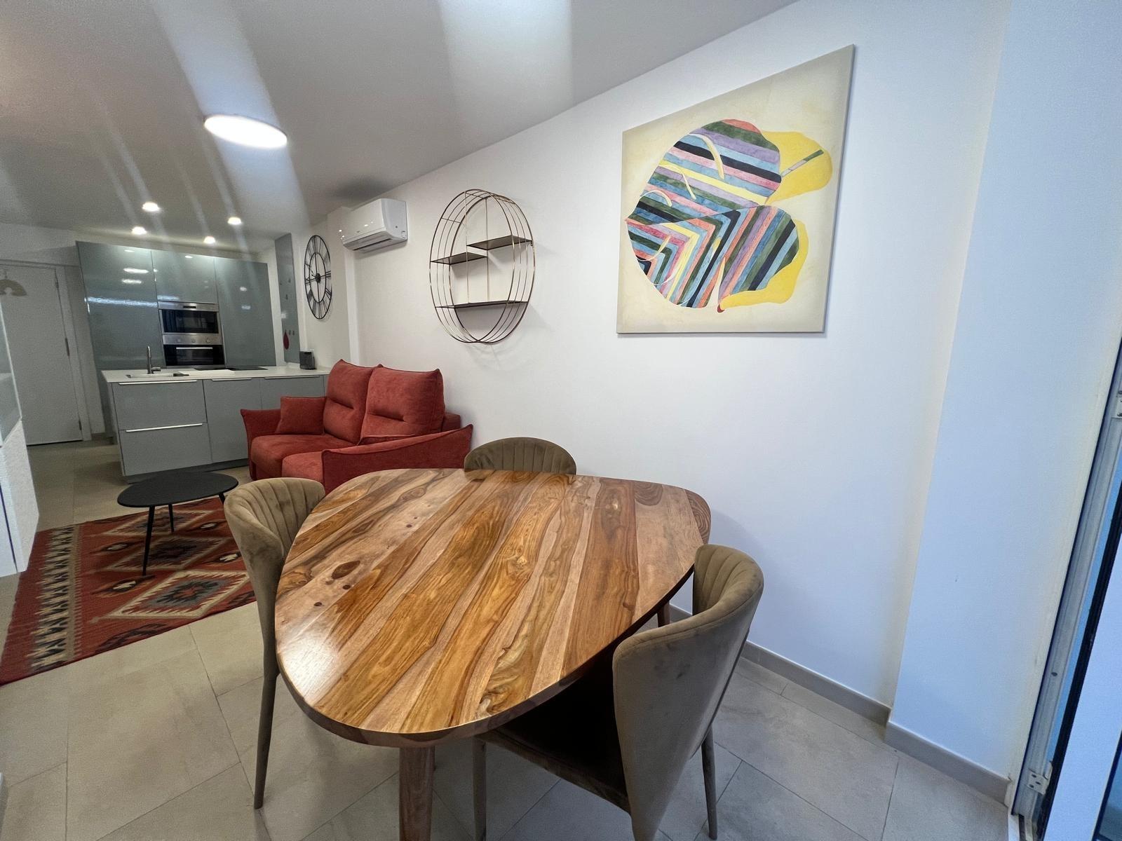 Se vende o se Alquila exclusivo apartamento reformado en Puerto Feliz