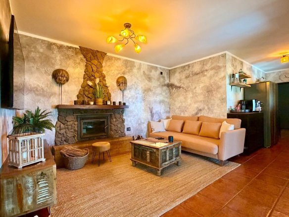 Finca de ensueño con casa rústica y piscina privada cerca de Ingenio