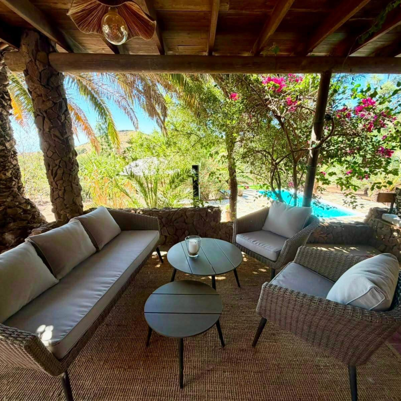 Finca de ensueño con casa rústica y piscina privada cerca de Ingenio
