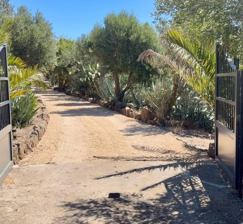 Finca de ensueño con casa rústica y piscina privada cerca de Ingenio