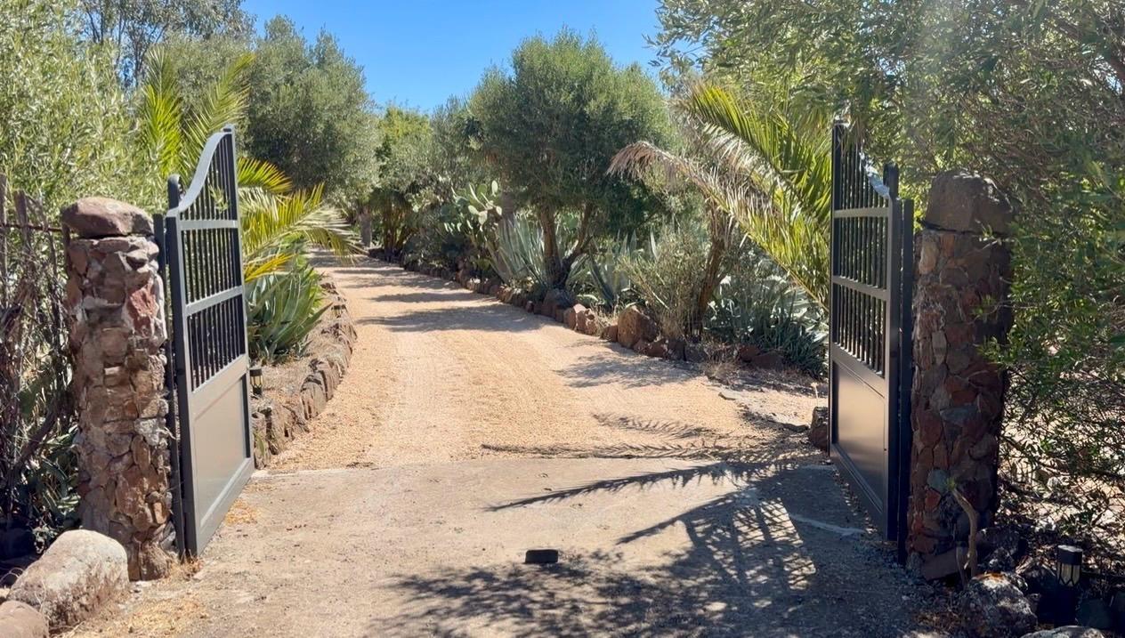Finca de ensueño con casa rústica y piscina privada cerca de Ingenio