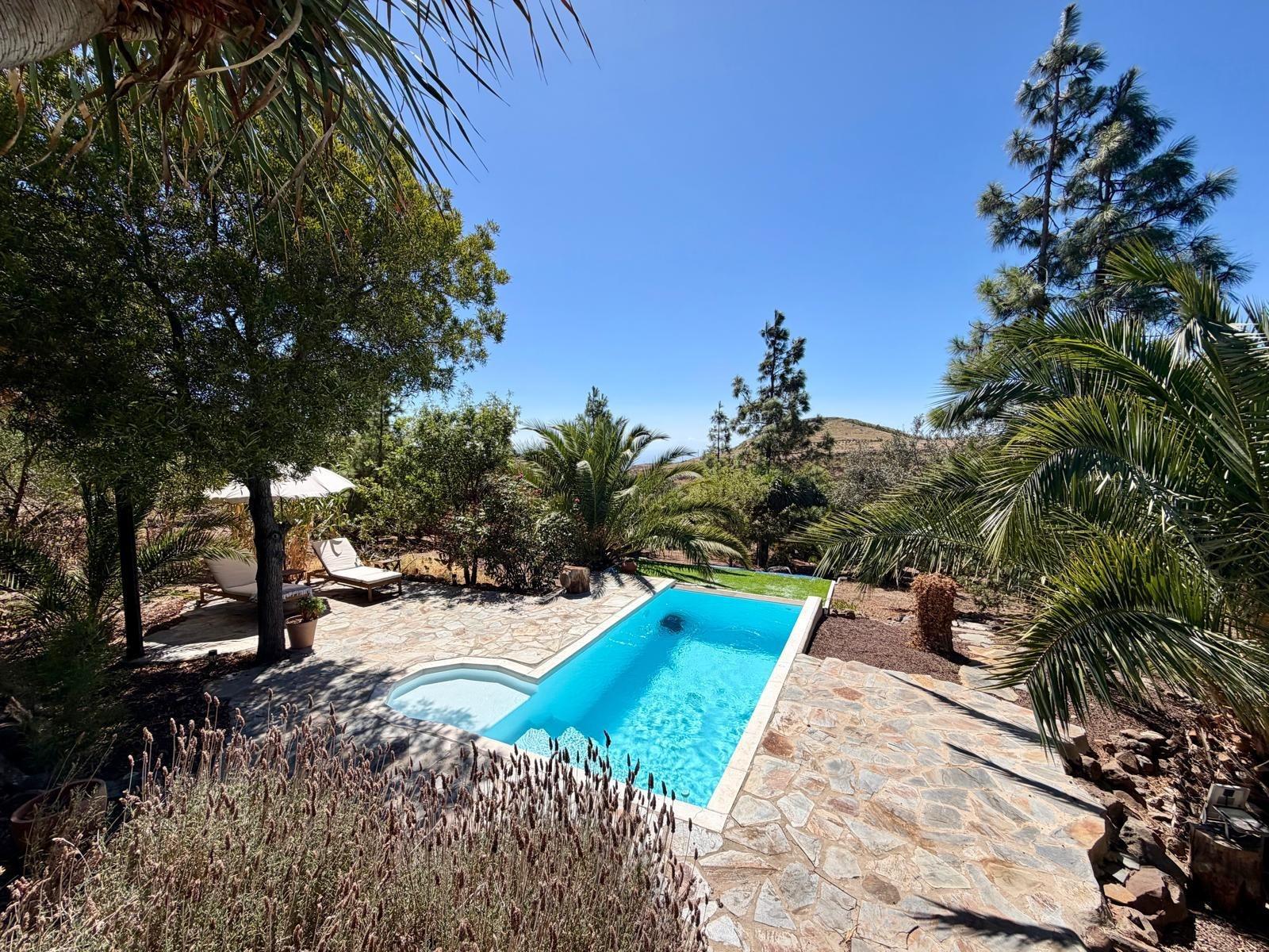 Finca de ensueño con casa rústica y piscina privada cerca de Ingenio